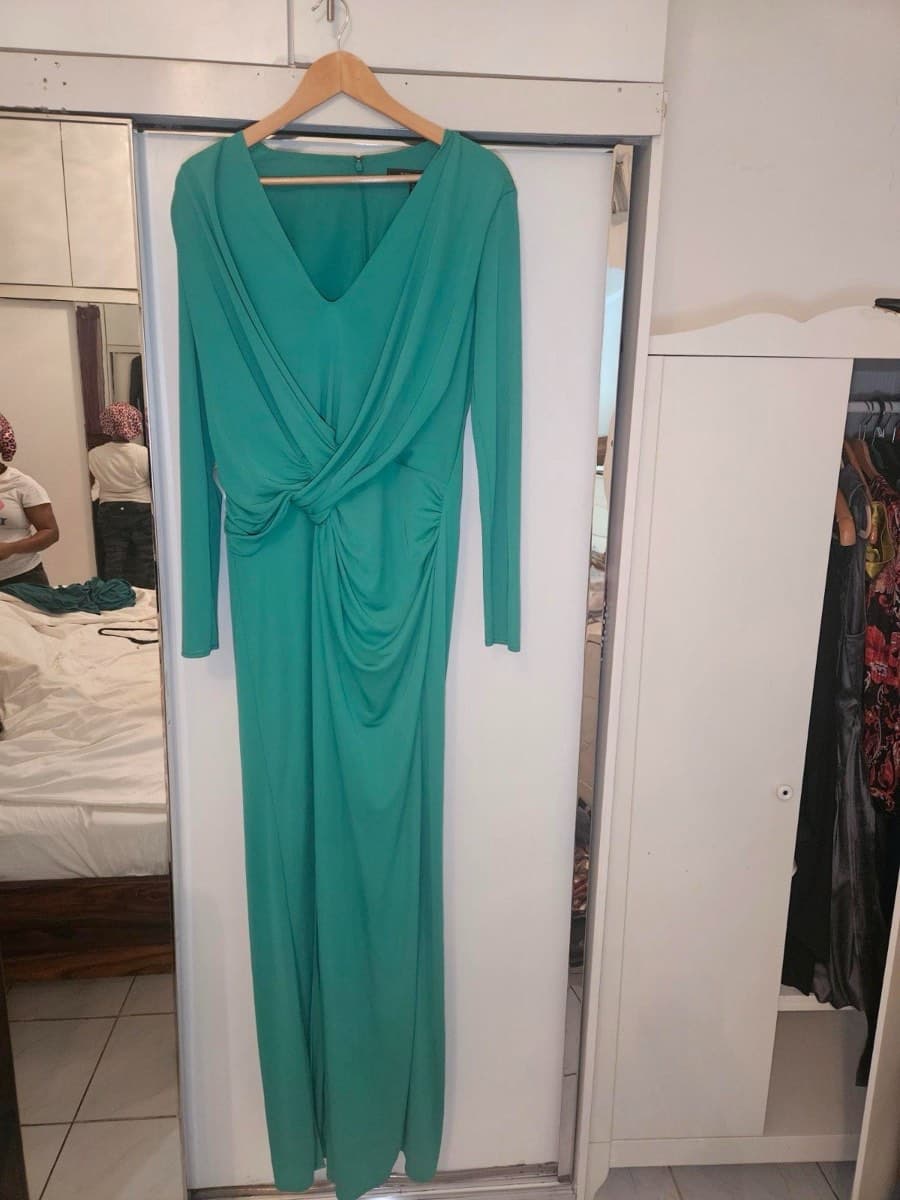 Green Long-Sleeve Maxi Dress - image 1