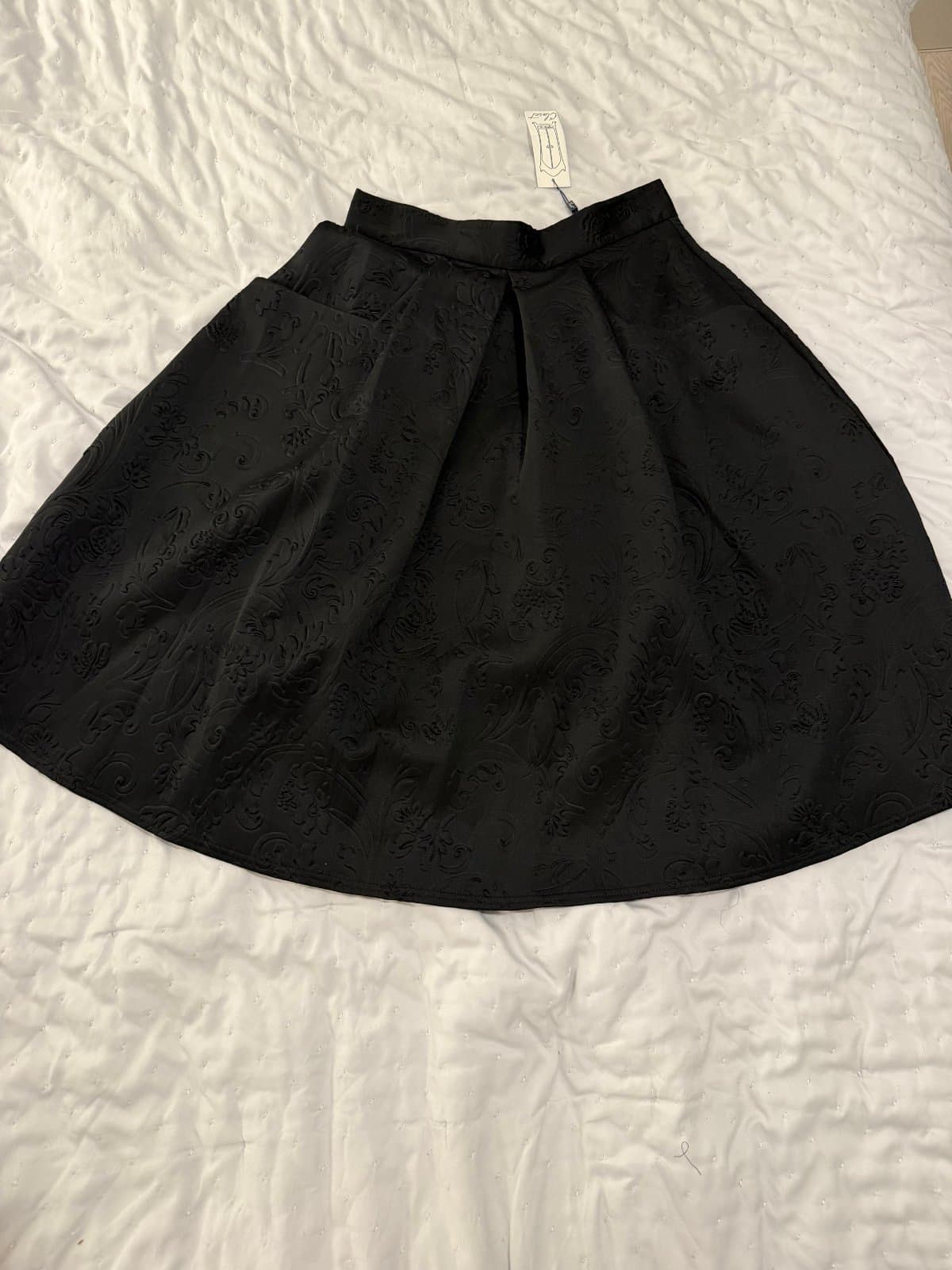 Closet Black Embossed Floral A-Line Midi Skirt – Size 14 – New With Tags - image 1