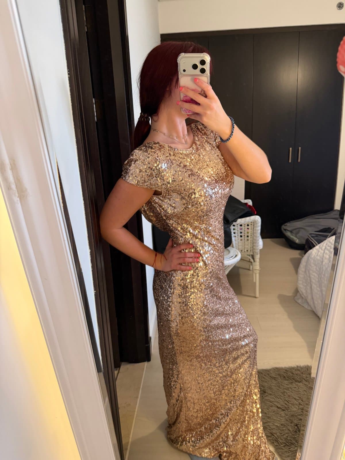 Badgley Mischka Gold Sequin Cowl Back Maxi Gown – Size 6 - image 1