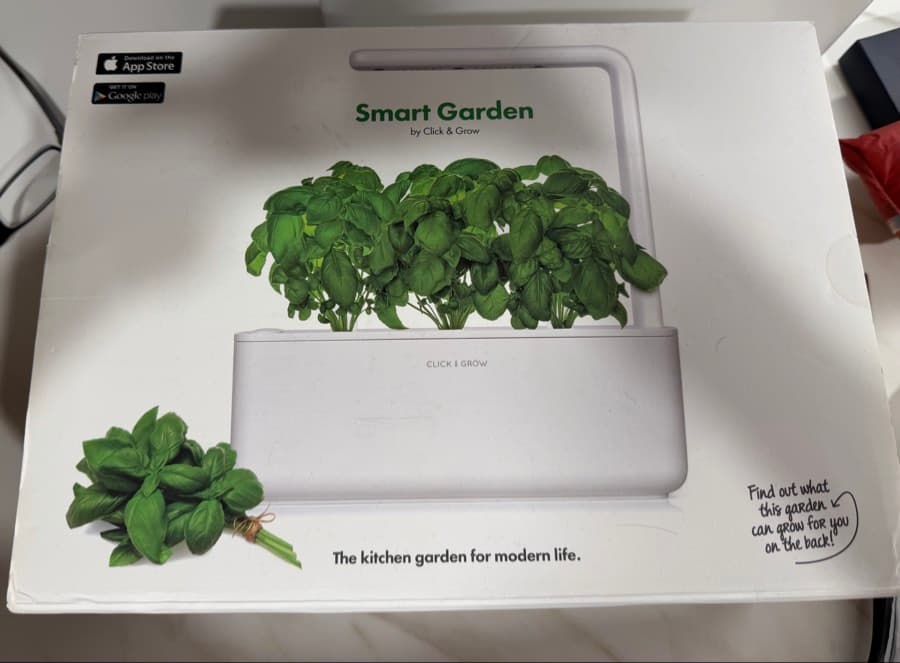 Click & Grow Smart Garden - image 1